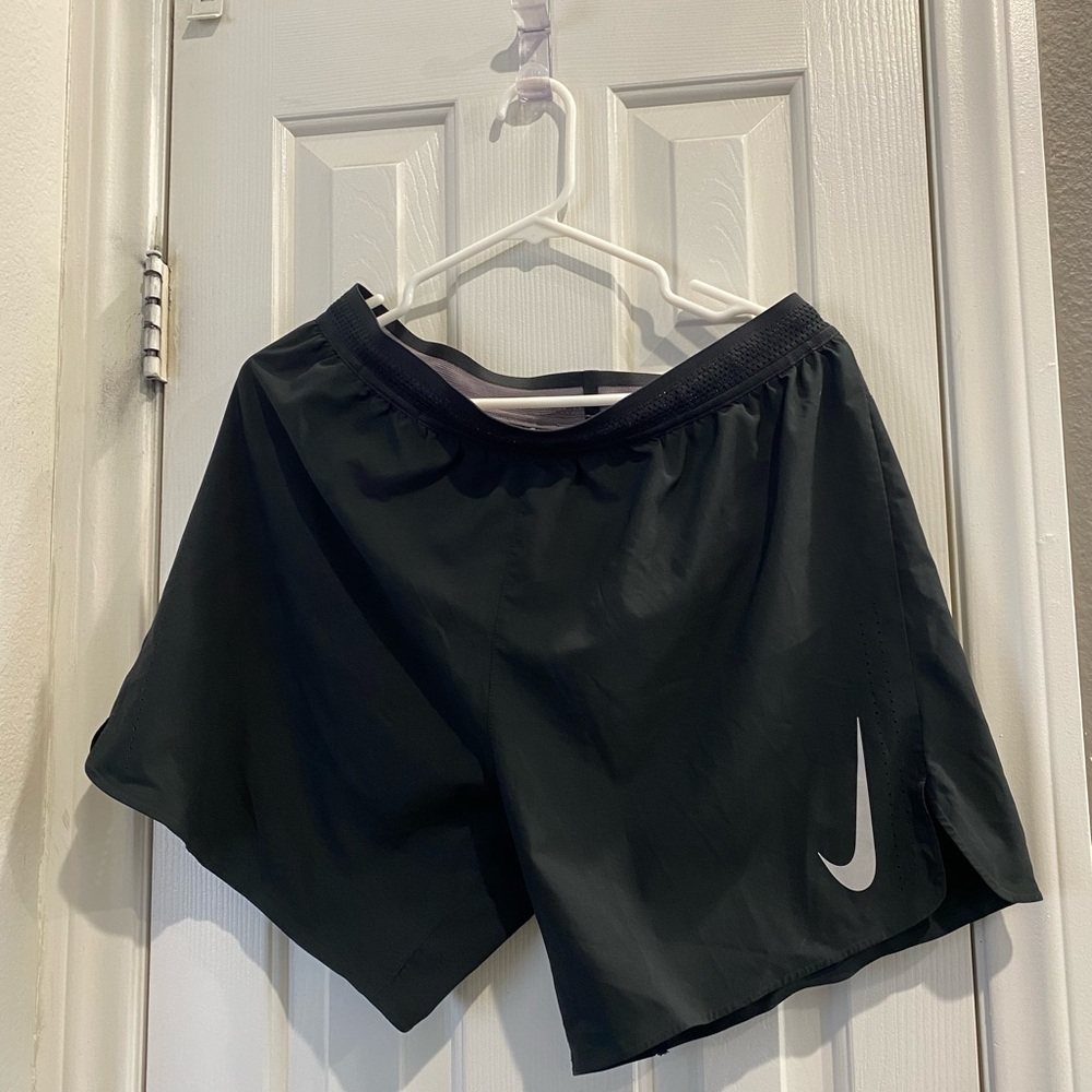 Nike Aeroswift Black Athletic  running Performance Shorts women’s size L